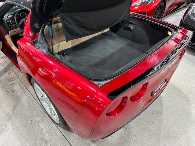 Used 2005 Chevrolet Corvette Coupe w/ Preferred Equipment Group RWD image 27