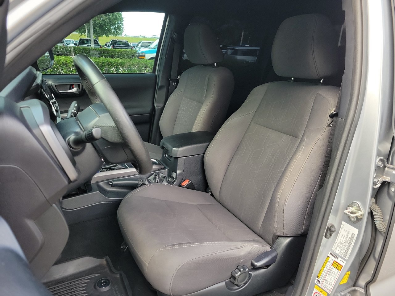 Used 2019 Toyota Tacoma TRD Off-Road w/ Technology Package AWD/4WD image 15