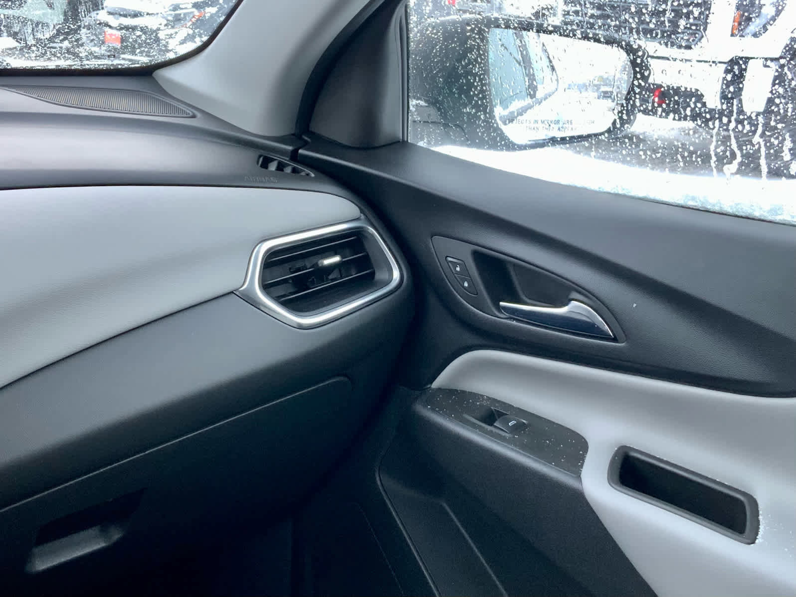 Certified 2022 Chevrolet Equinox LS image 32