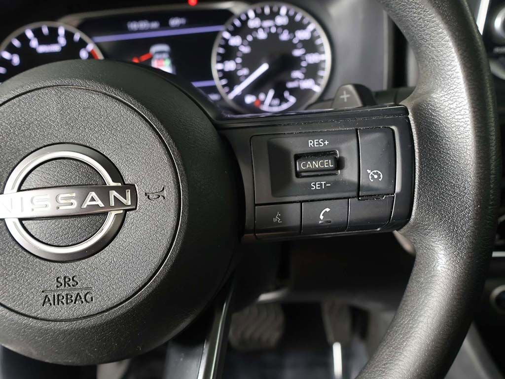 Used 2023 Nissan Rogue S image 44