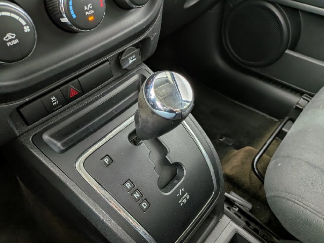 Used 2016 Jeep Compass Sport w/ Power Value Group FWD image 14
