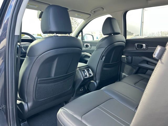 New 2026 Kia Sorento S image 13