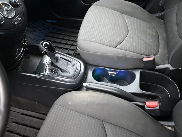 Used 2013 Kia Soul image 18