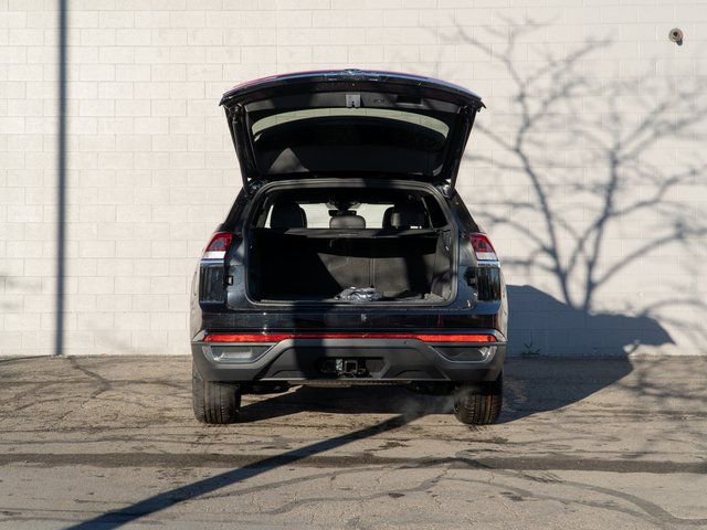 New 2026 Volkswagen Atlas Cross Sport SE image 6