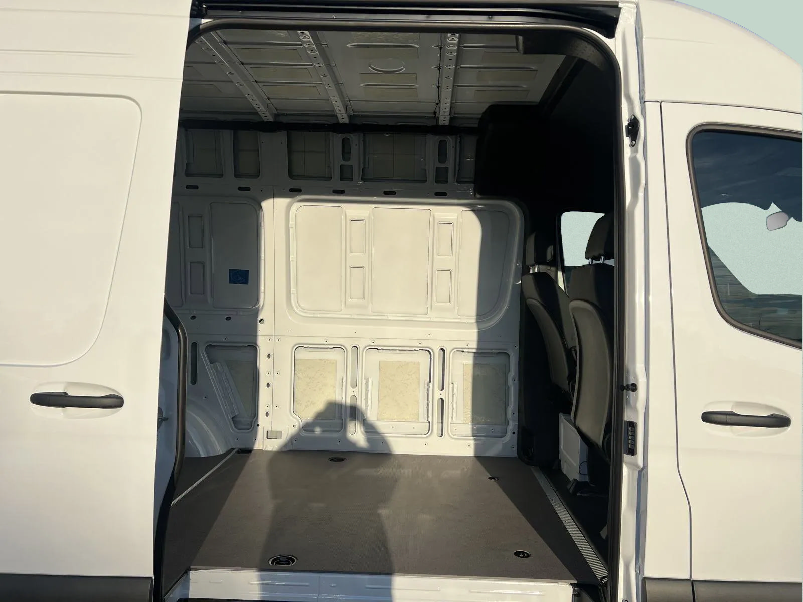 New 2025 Mercedes-Benz Sprinter 2500 image 9