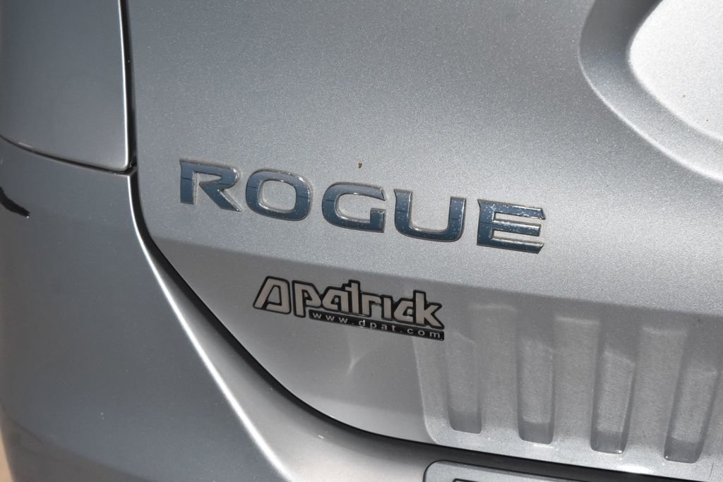 Used 2014 Nissan Rogue SV image 26