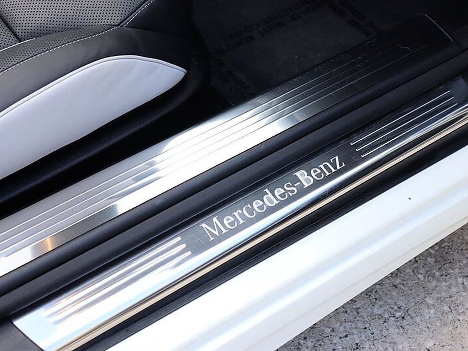 Used 2015 Mercedes-Benz SL 550 image 34