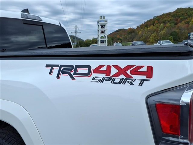 Used 2021 Toyota Tacoma TRD Sport image 5