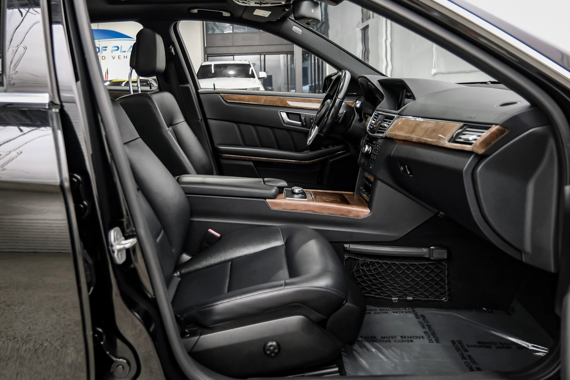 Used 2013 Mercedes-Benz E 350 4MATIC Sedan w/ Premium 1 Pkg image 39