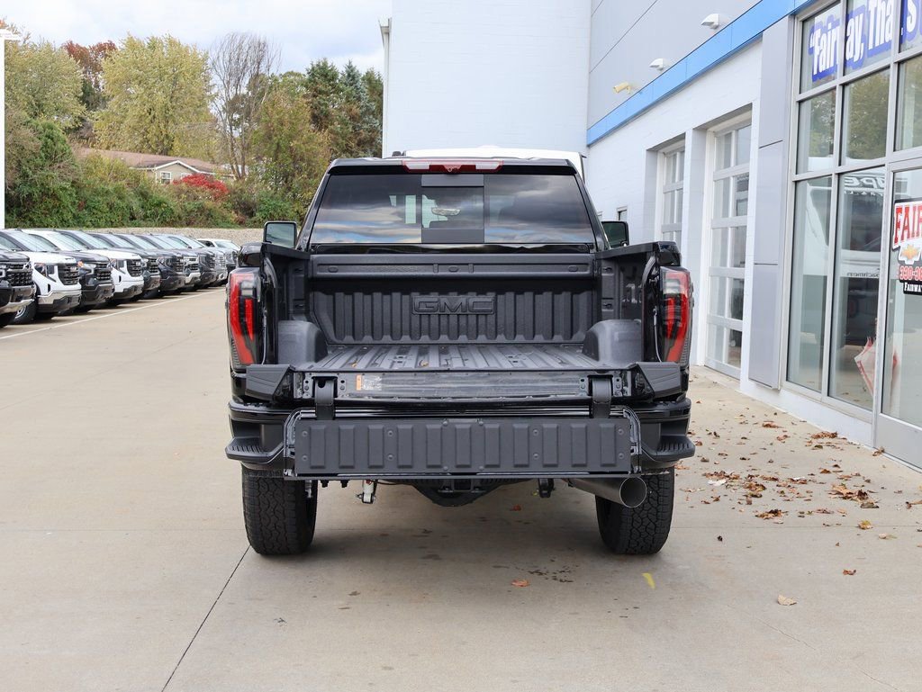 New 2026 GMC Sierra 3500 AT4 w/ AT4 Premium Plus Package AWD/4WD image 39
