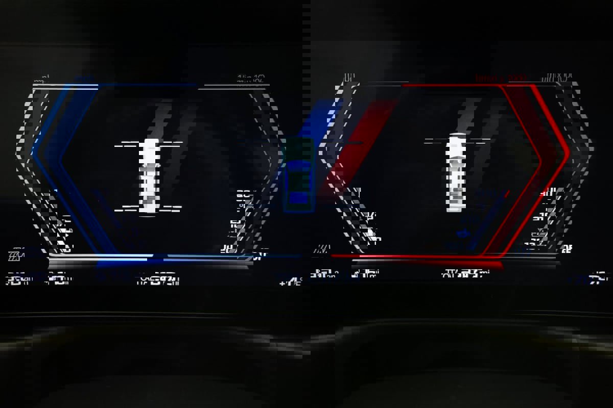 Used 2023 BMW M3 w/ Executive Package image 12