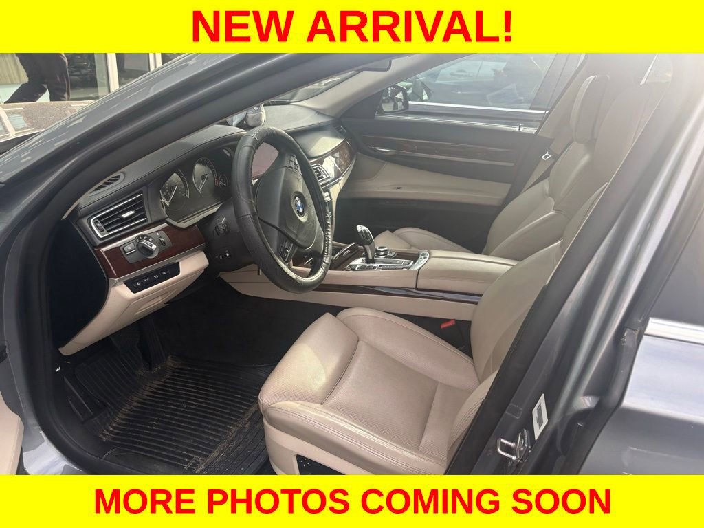 Used 2010 BMW 750Li xDrive AWD/4WD image 8