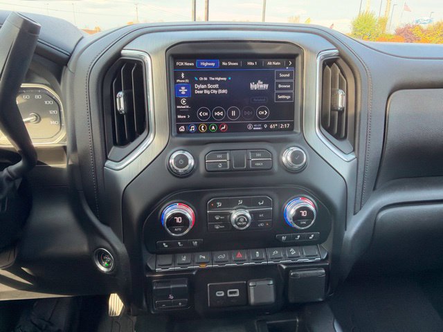 Used 2022 GMC Sierra 2500 Denali w/ Denali Ultimate Package AWD/4WD image 26