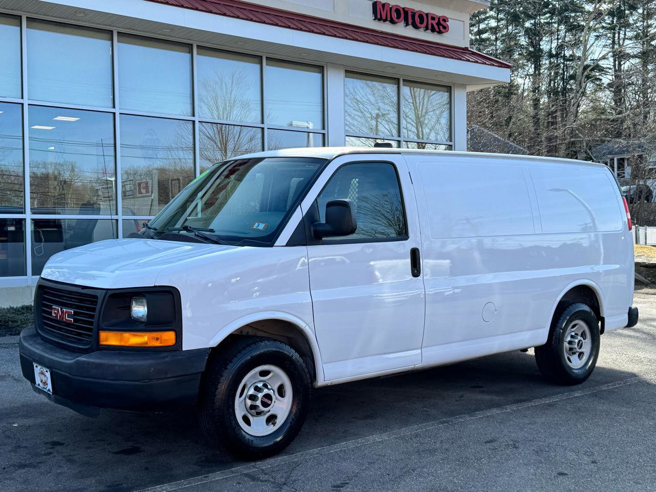 Used 2013 GMC Savana 2500 w/ Cold Climate Package image 8