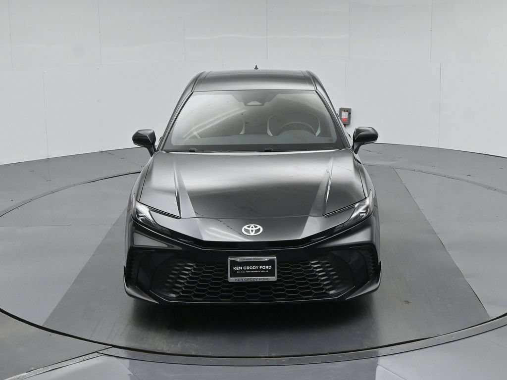 Used 2026 Toyota Camry SE FWD image 38