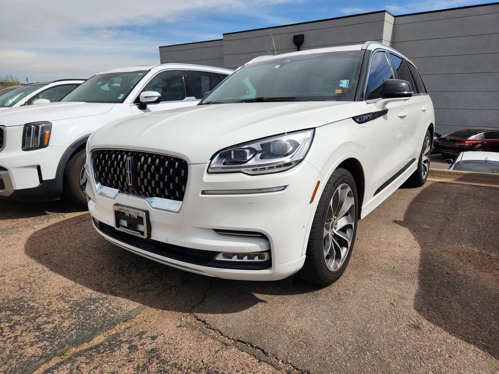 Used 2021 Lincoln Aviator Grand Touring w/ Equipment Group 302A AWD/4WD image 3