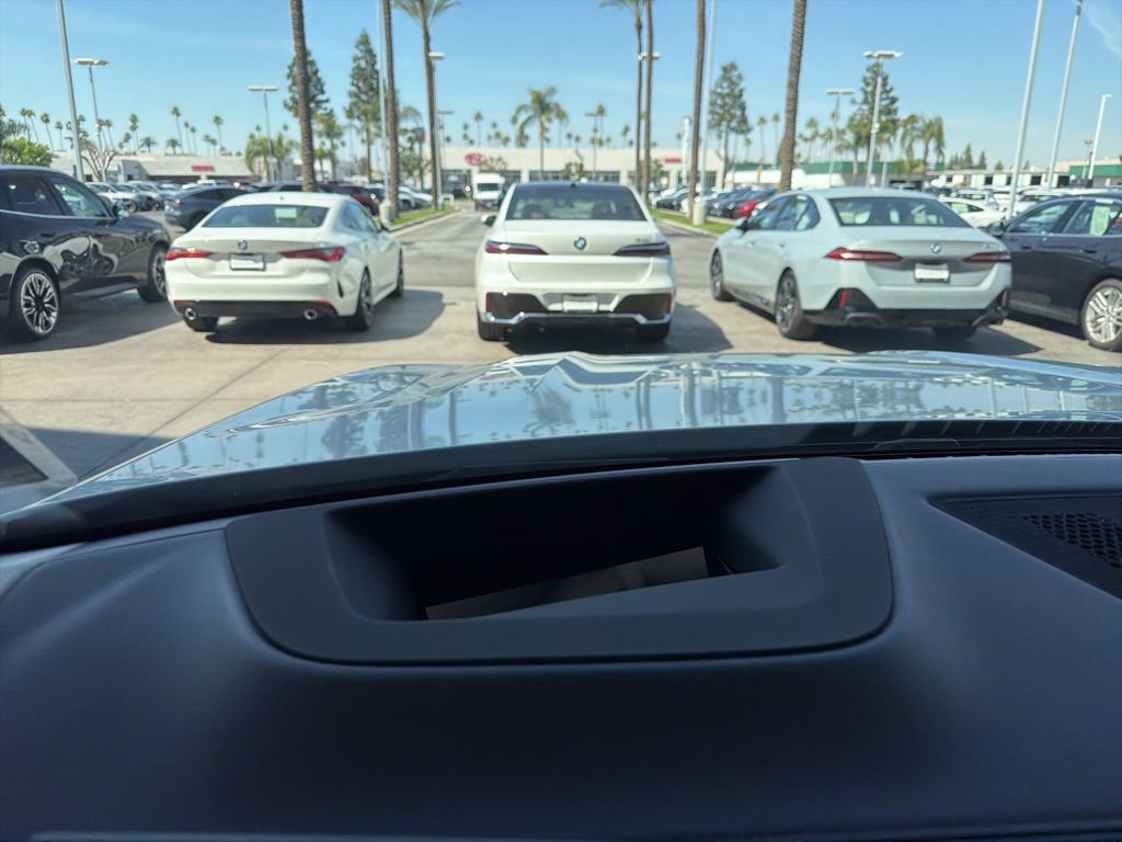 Used 2024 BMW X7 xDrive40i w/ Premium Package image 24