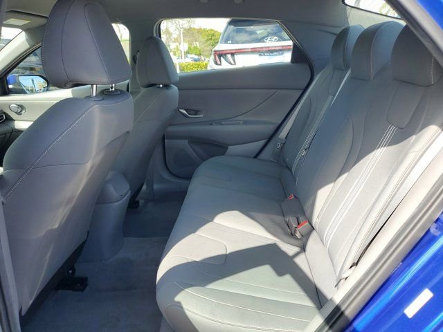 Certified 2023 Hyundai Elantra SEL image 7