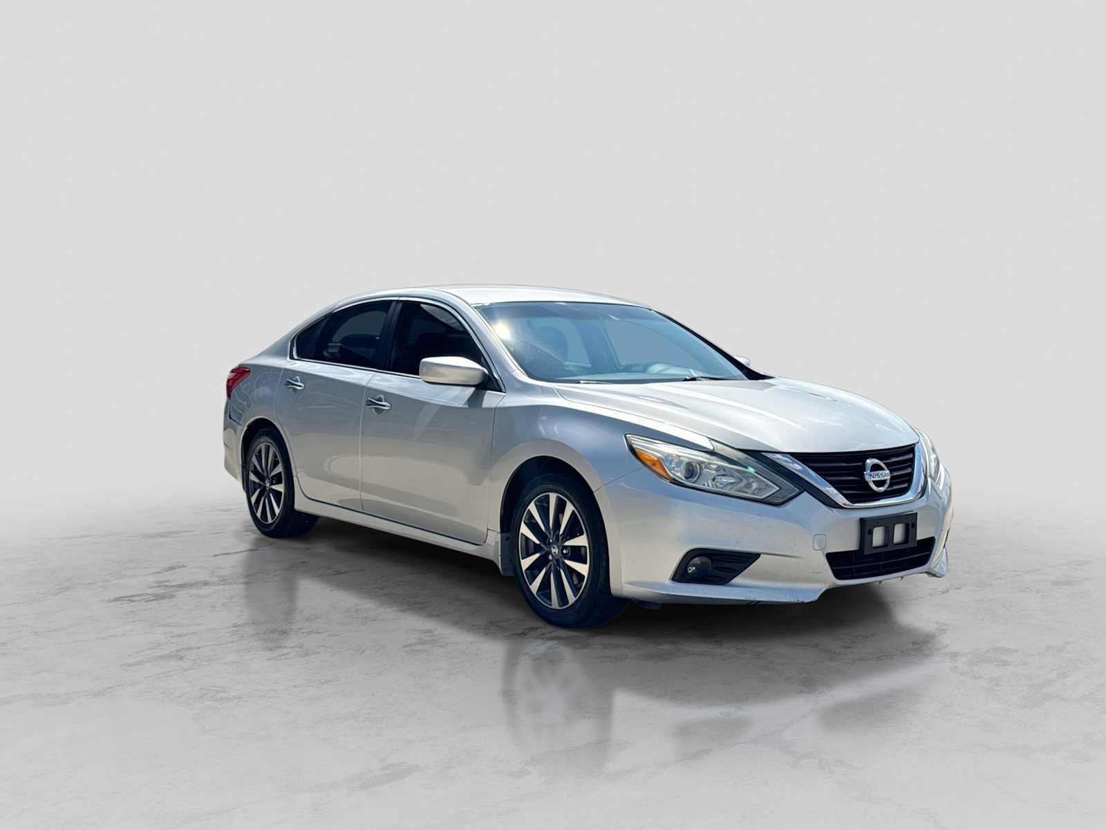 Used 2016 Nissan Altima 2.5 SV FWD image 8
