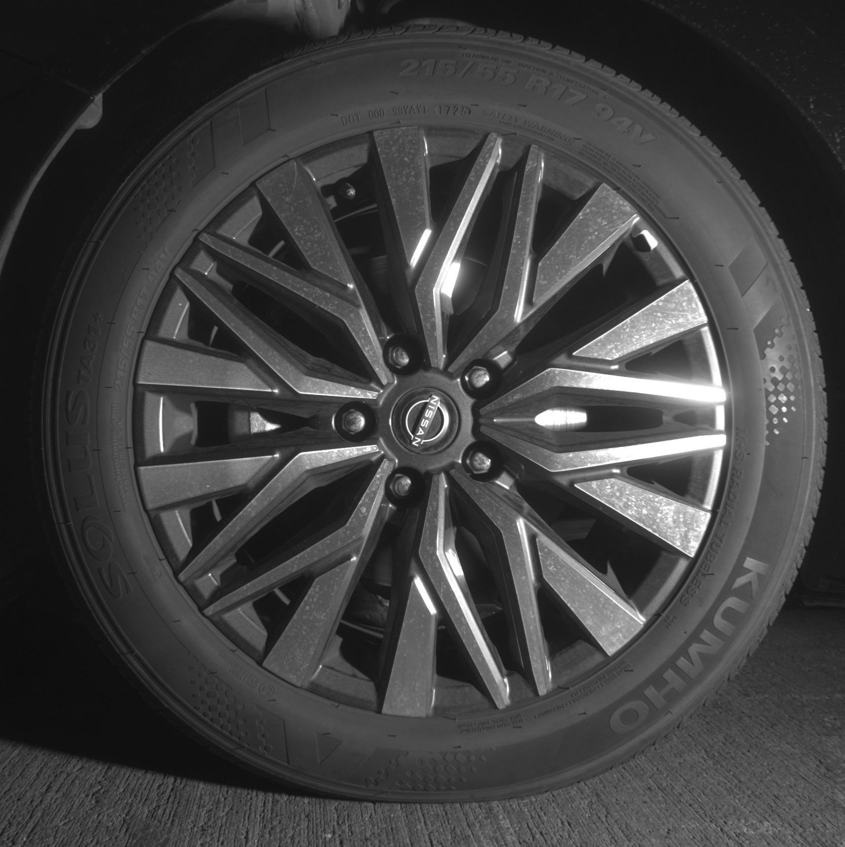 Used 2025 Nissan Altima 2.5 SV FWD image 12