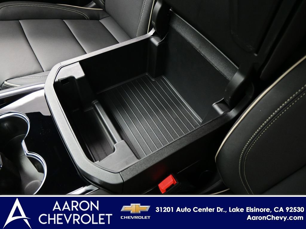 New 2026 Chevrolet Suburban Premier image 22