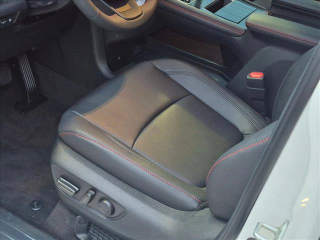New 2026 Toyota Sienna XSE FWD image 4