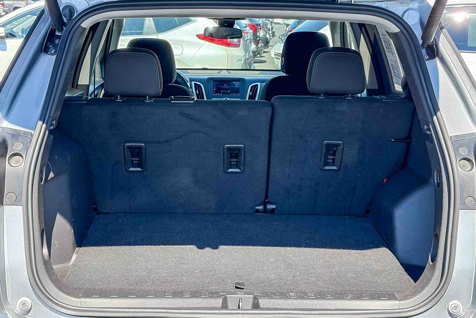 Used 2024 Chevrolet Equinox LT FWD image 25