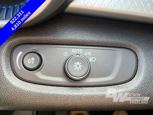 Used 2025 Chevrolet Trax LS w/ LS Convenience Package image 18