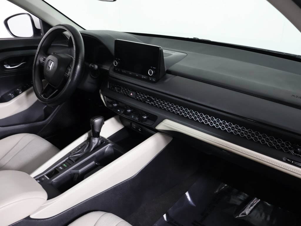 Used 2023 Honda Accord LX image 24