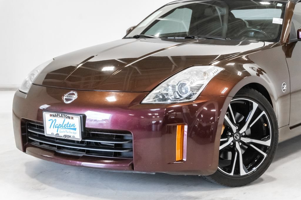 Used 2006 Nissan 350Z Grand Touring RWD image 2