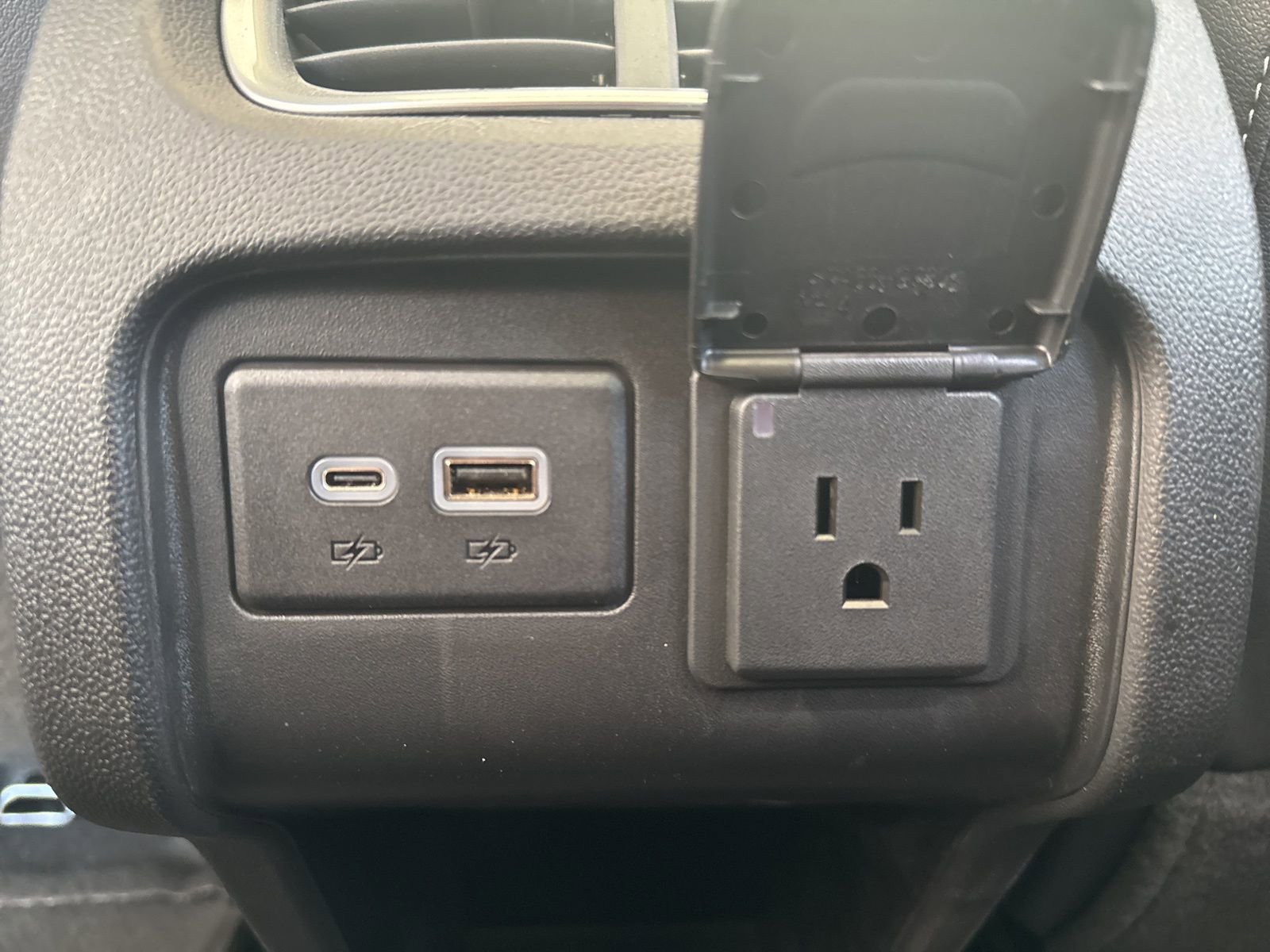 New 2025 Chevrolet Blazer LT w/ Sound & Technology Package image 14