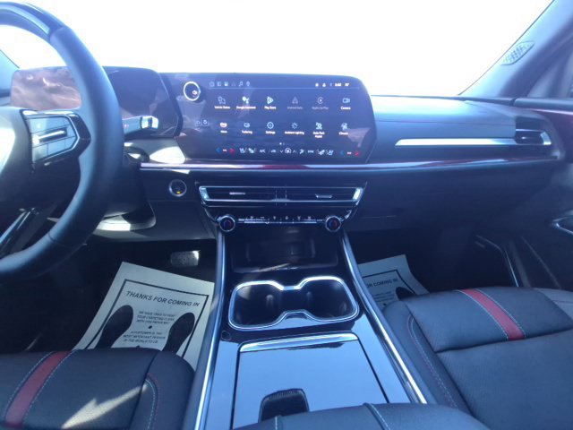 Used 2024 Chevrolet Traverse RS AWD/4WD image 27
