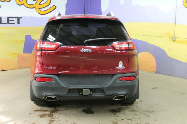 Used 2015 Jeep Cherokee Latitude w/ Cold Weather Group AWD/4WD image 7