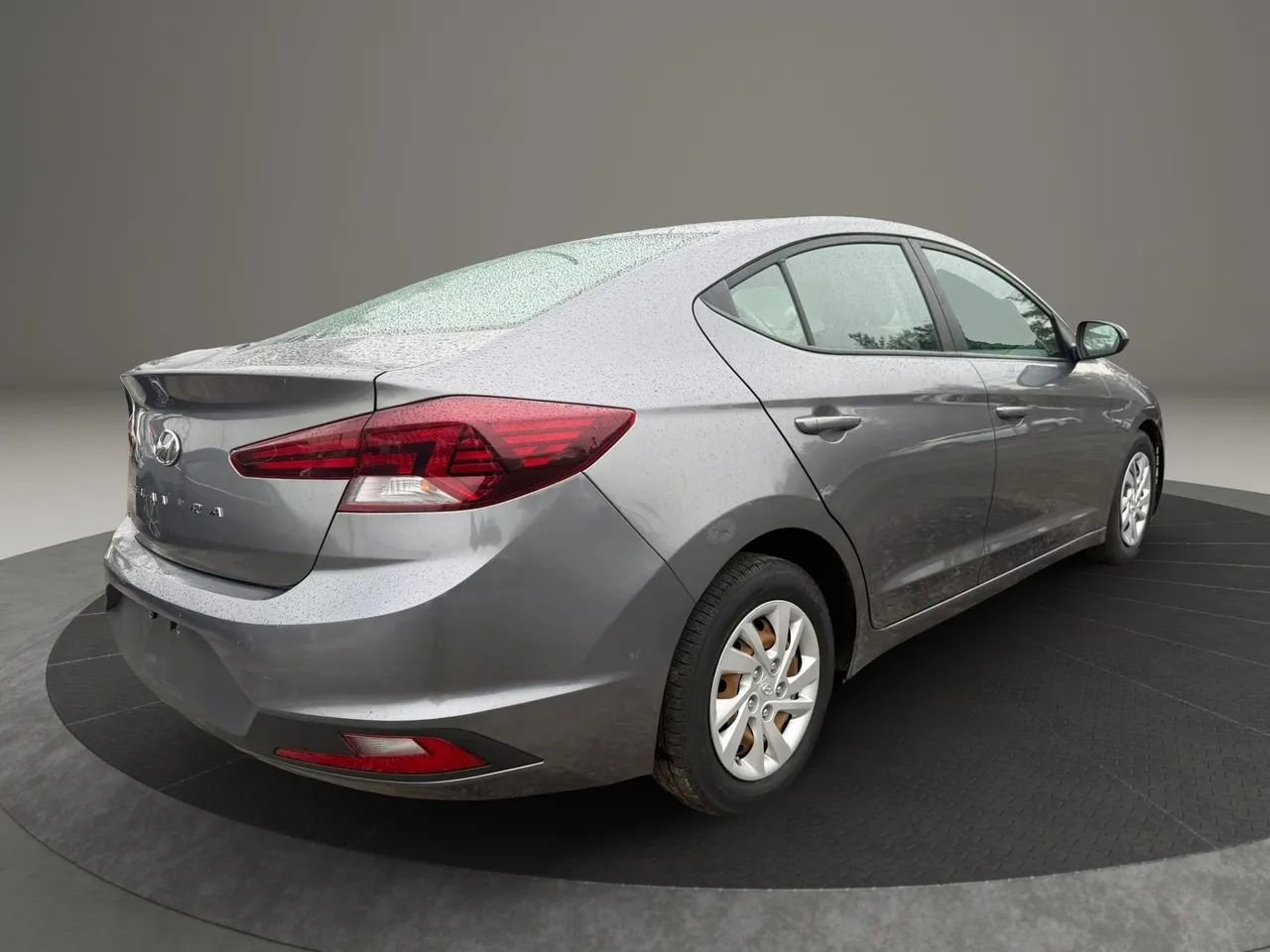 Used 2019 Hyundai Elantra SE FWD image 5
