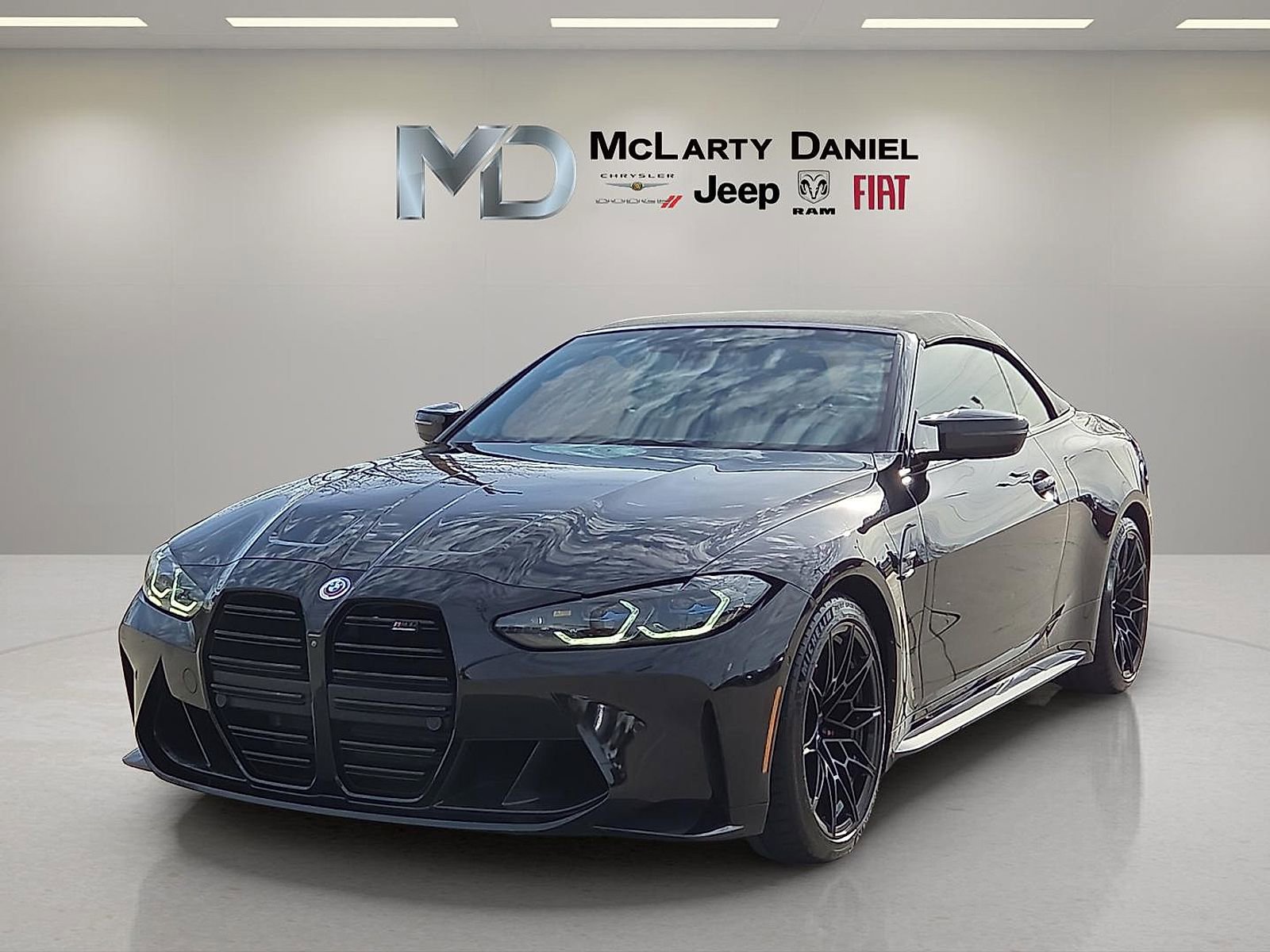 Used 2023 BMW M4 xDrive Competition w/ M Carbon Exterior Package AWD/4WD video 2