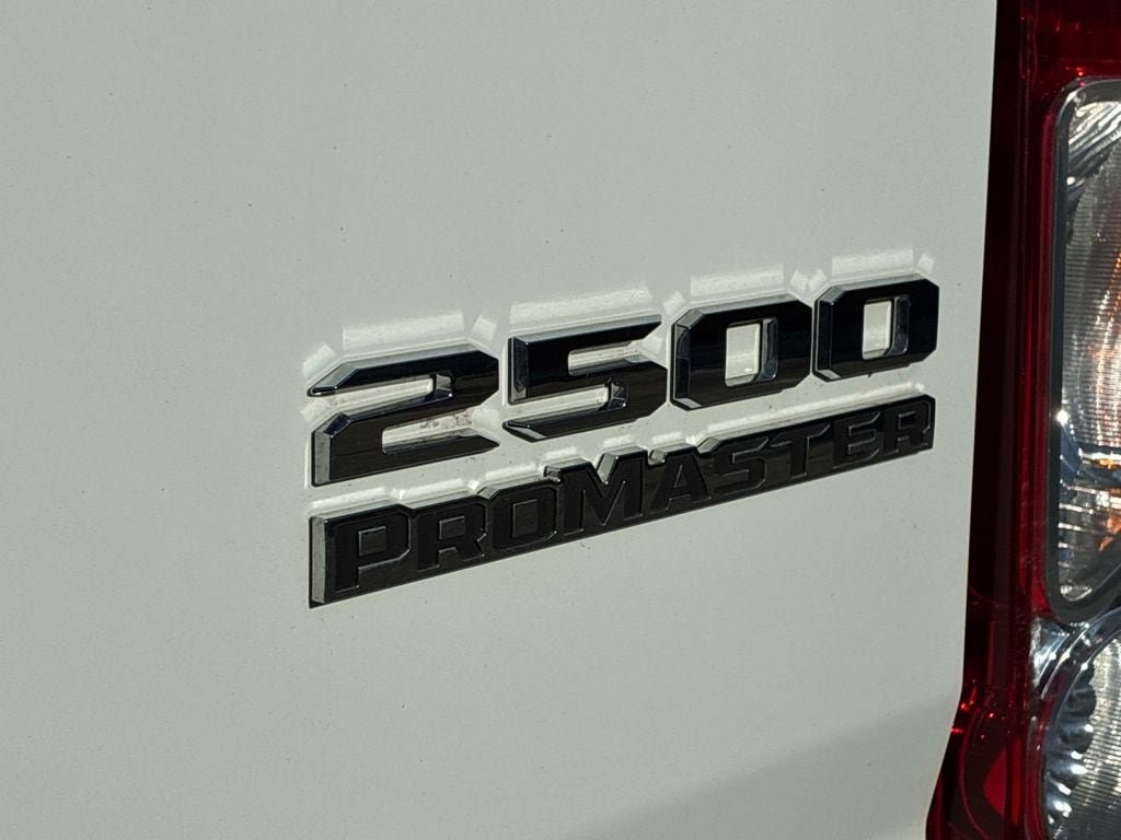 Used 2025 RAM ProMaster 2500 w/ Convenience Group FWD image 15