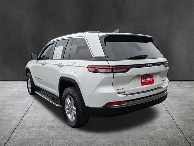 Used 2023 Jeep Grand Cherokee Laredo image 6