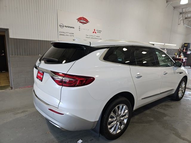 Used 2021 Buick Enclave Premium w/ Sun and Sites Package image 3