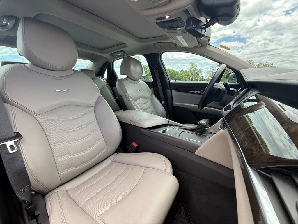 Used 2017 Cadillac CT6 Luxury AWD/4WD image 32