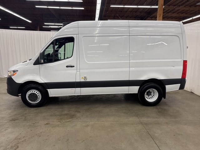 Used 2019 Freightliner Sprinter 2500 image 24