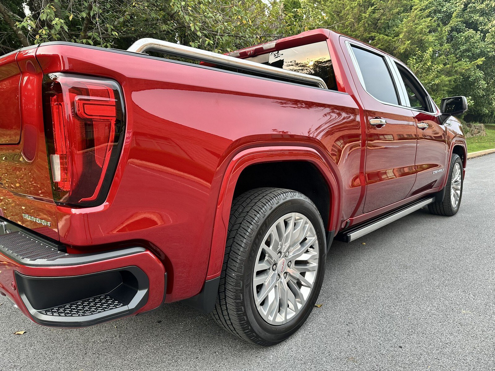 Used 2022 GMC Sierra 1500 Denali w/ Denali Reserve Package AWD/4WD image 54