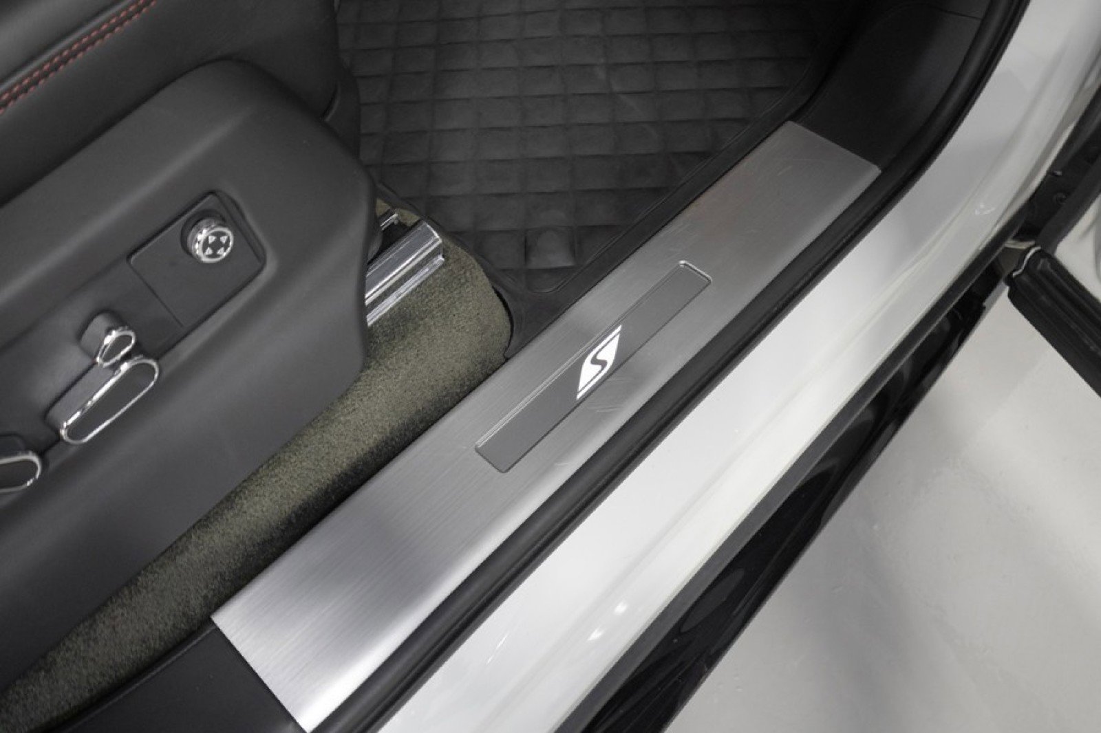 Used 2022 Bentley Bentayga AWD/4WD image 51