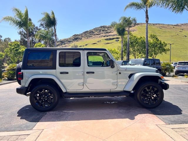 Used 2023 Jeep Wrangler Unlimited Sahara image 10