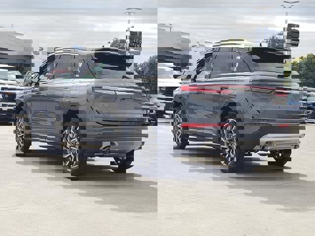 New 2026 Lincoln Corsair Reserve image 6