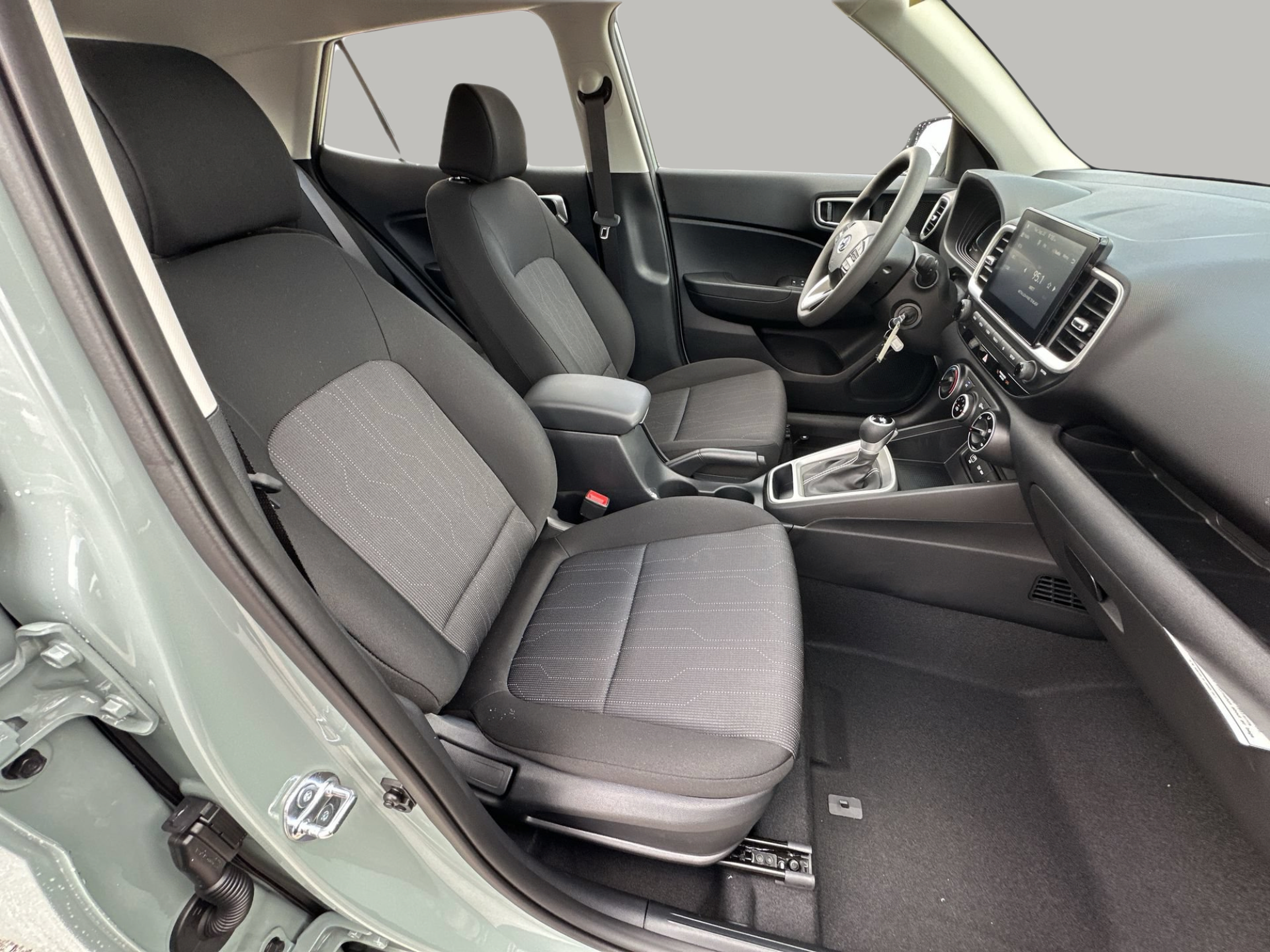 New 2026 Hyundai Venue SE FWD image 24
