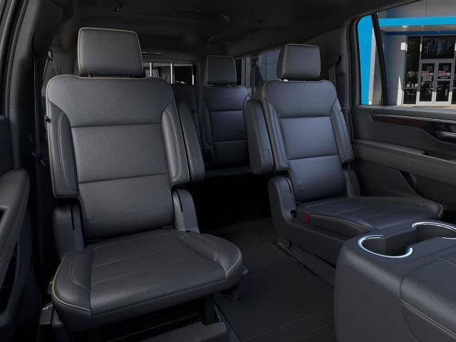 New 2026 Chevrolet Suburban Premier w/ Sun And Tow Package AWD/4WD image 17