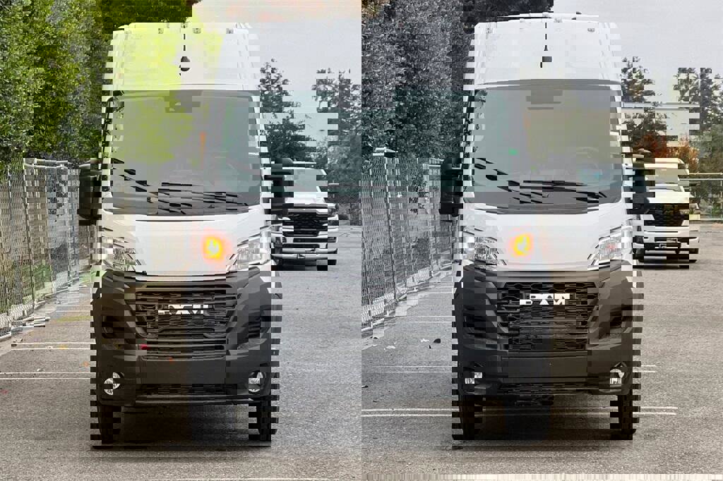 New 2026 RAM ProMaster 2500 w/ Convenience Group image 9