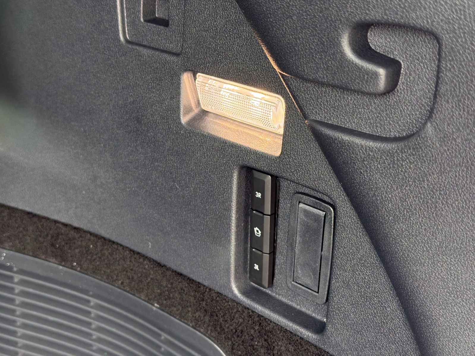 New 2026 Lincoln Aviator AWD image 10