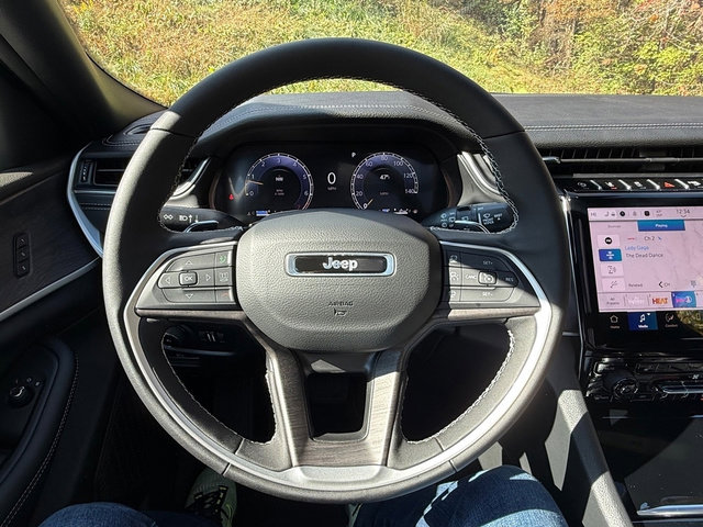 New 2025 Jeep Grand Cherokee L Limited image 26