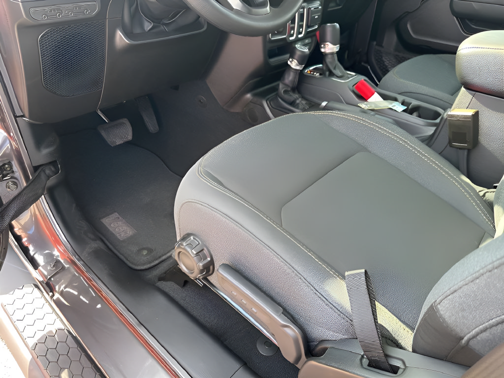 New 2026 Jeep Wrangler Sport AWD/4WD image 21